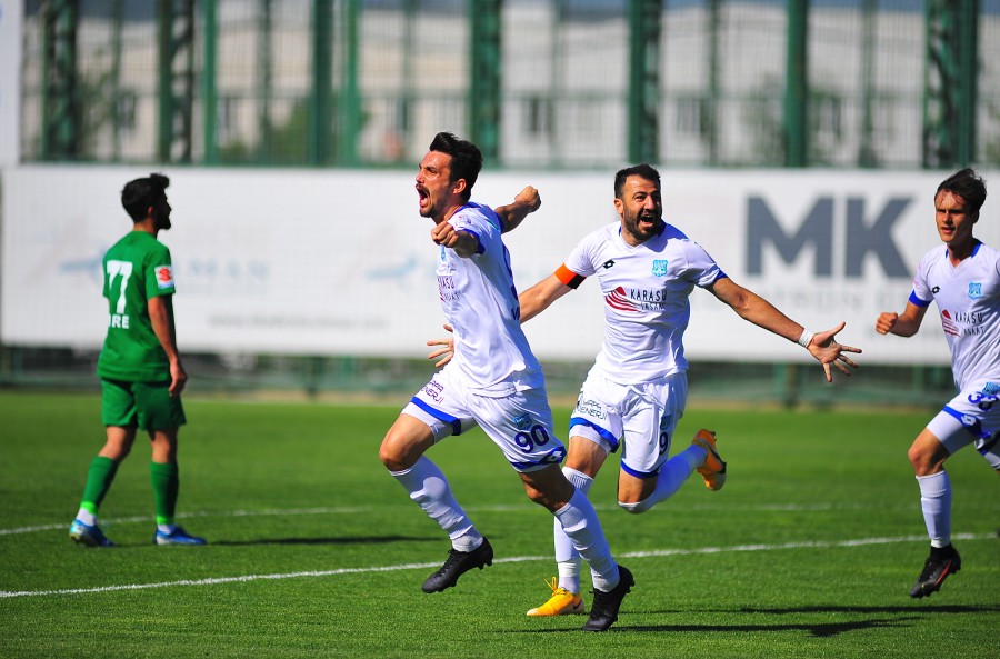 Altay sẽ gặp khó trên sân của Bursa Yildırımspor. nhan-dinh-soi-keo-bursa-yildirimspor-vs-altay-luc-19h00-ngay-2-9-2025-2